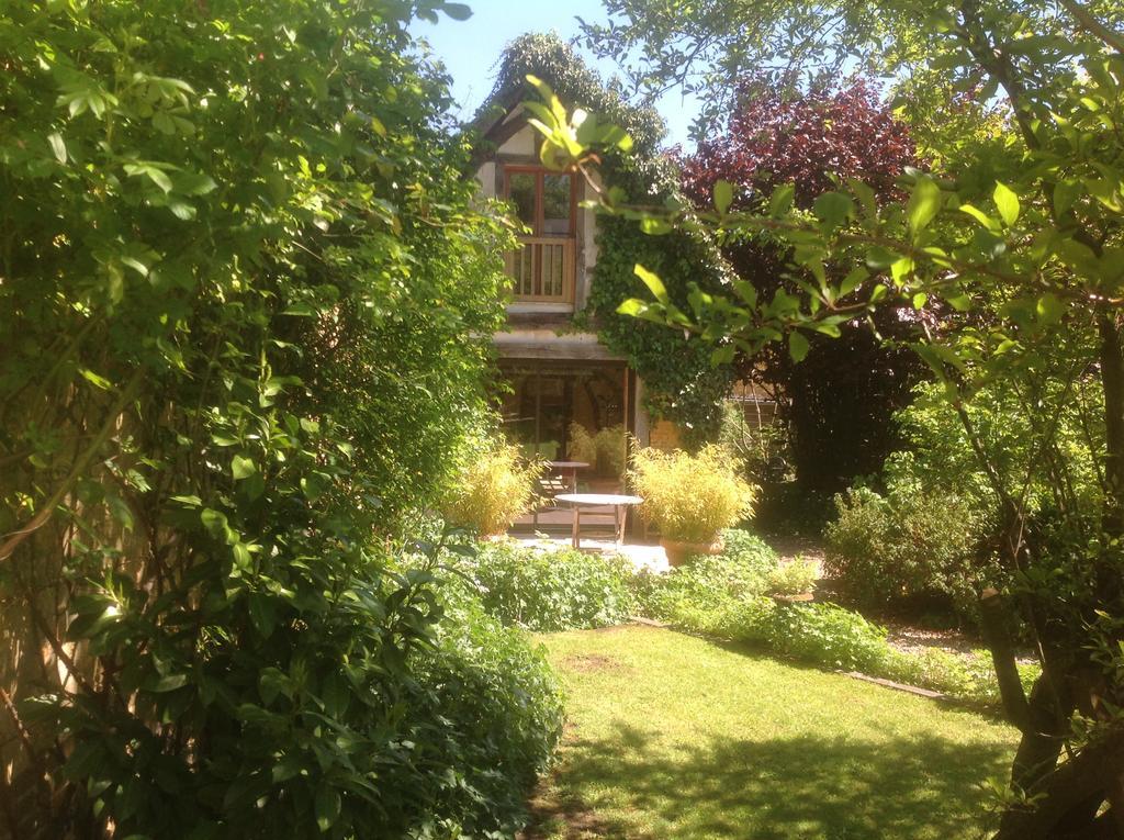 奥丰都加丁住宿加早餐旅馆 Saint-Saëns 外观 照片
